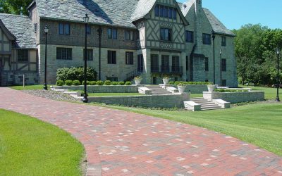 The Benefits of Paving Your Driveway in Brick