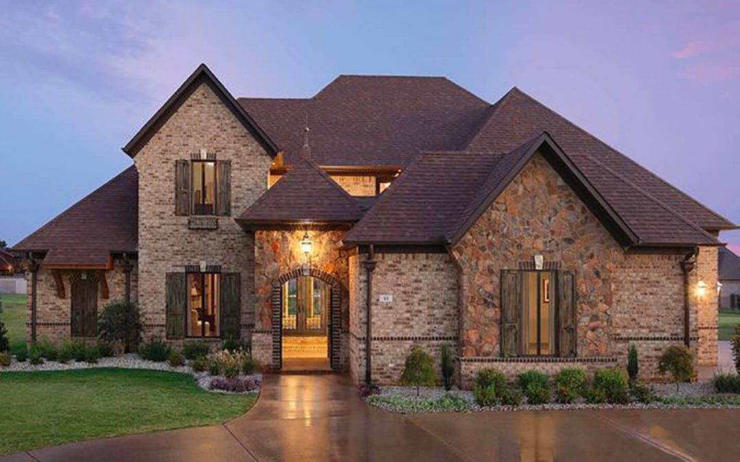 Pairing Your Brick with Stone Veneer￼