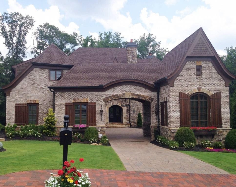 A picture containing outdoor, sky, grass, house
Description automatically generated